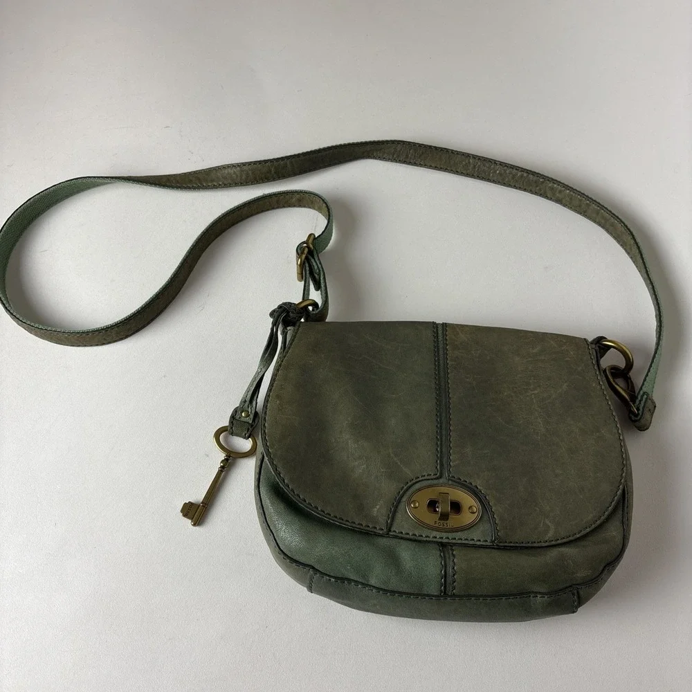 Vintage FOSSIL Y2K Crossbody Strap Leather Turn Lock Flap Bag Purse Handbag - Picture 2 of 16